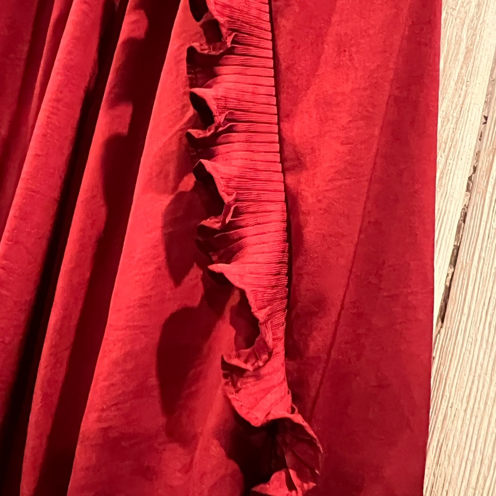 Est1946 Dark Red Flowy Blouse - Picture 5 of 9